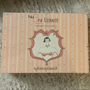 Nu Bra Ultralite Fashion Forms NWT